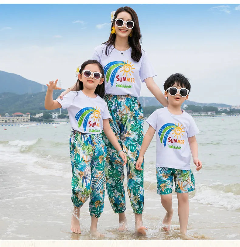 Couple Clothes Matching Outfits for The Whole Family Vacation Look Mom and Daughter T Shirts Pants Two Piece Sets Dad Son Suit