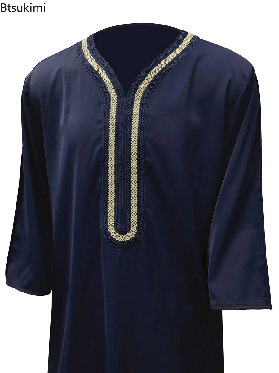 2026 Muslim Men Dress Solid Casual Robe V-neck Loose Kaftan Abayas Ethnic Style Embroidered Prayer Gown Arab Islamic Jubba Thobe