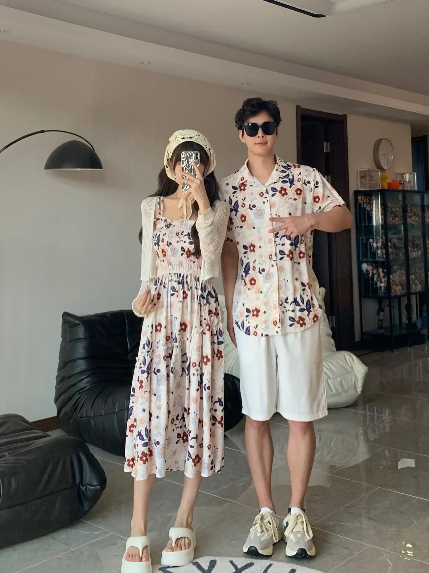 Parent-Child Family Holiday Outfits For Couple Brother Sister Dad Son Beach Shirts Mom Girl Floral Smocking Dress Korean Clothes